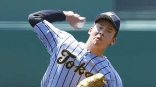 ハマスタのバックスクリーンに叩き込んだ二刀流   遠藤成（東海大相模高）【時は来た！ドラフト指名を待つ男たち 高校生編】