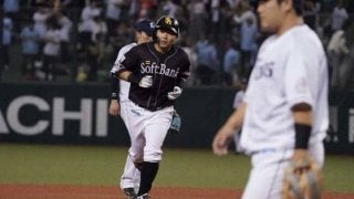鷹、工藤采配的中で3回で6点リード　5番起用の中村晃が先制打＆2ラン、西武今井は3回途中KO