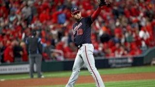 【MLB 優勝決定S】ナ軍が先勝、サンチェスが8回2死までノーノーの快投、元Gマイコラスは6回1失点の粘投実らず