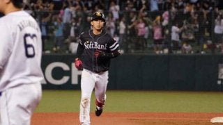 鷹・今宮がCS史上初の1試合3発、シリーズ19打数10安打でMVP「自分でもびっくり」