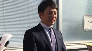 楽天・平石監督「退団させていただく」　石井GMには会わず、2軍統括は辞退