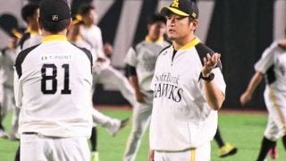 鷹倉野投手コーチ「第2先発の考えはない」　巨人との頂上決戦は「繋いで、繋いで」