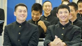 【ドラフト】星稜・奥川＆山瀬バッテリーが揃って笑顔　早くも対戦に闘志「絶対負けない」