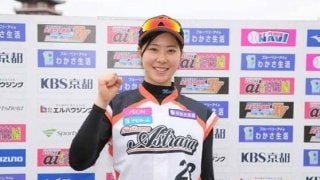 【女子プロ野球】みなみ、秋到来で“パーカーすっぽり”写真公開　ファン歓喜「可愛い過ぎやん」