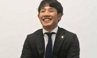 ホークス増田、40万増の660万円でサイン　右手首手術決断も「プラスに捉える」