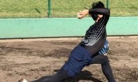 アシックス、着て投げるだけで野球の投球フォームを評価するウエアを共同開発