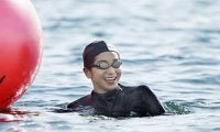 傳谷英里香さん、海で集団で泳ぐのは怖くない！周囲の流れを利用するべし