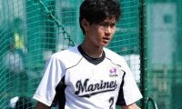 ロッテ藤原、大飛球を背走→スーパーキャッチ→笑顔　球場がどよめく超美技