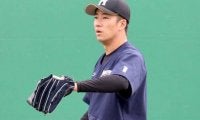 日ハム斎藤佑、紅白戦で吉田輝の後を受け登板　2回2四球1失点と不安の残る内容に