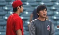 【MLB】大谷翔平の通訳、水原氏の“あざといポーズ”にファン熱視線「イッペイは最高」