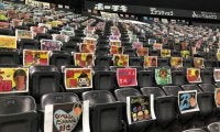 日ハム、無観客札幌ドームで“粋な試み”　左翼席に掲出されたカラフルな応援ボード