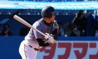 42歳阪神福留、健在ぶり示す“猛打賞”　ヤクルト戦で右に左に3打数3安打の猛爆