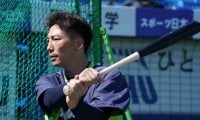 ヤクルト嶋が右手親指付近を骨折、長期離脱か　阪神との練習試合で中田から死球