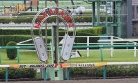 中山競馬の第3レース以降が降雪の影響で中止