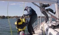 ストームトライスル・クラブに学ぶ外洋ヨットの落水者救助方法