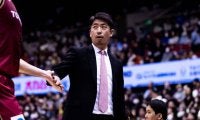 川崎ブレイブサンダース、佐藤賢次HCの契約継続を発表「ファミリーの皆さまとまた一緒に歩んでいきたい」