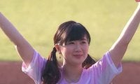 【始球式名場面番外編】福原愛さんの登場に台湾熱狂　母の日ピンク一色のツインテール始球式