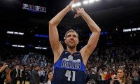 【NBA】抗議デモ後の町を清掃　213cm名手の長身生かす“活躍”に称賛「米国人以上に米国人」