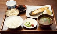 100歳超えのご長寿さんが食べているものは？ズバリ、健康で長生きできる食事法はコレだった！