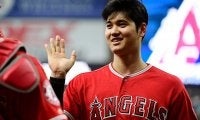 【名珍場面特別編】 大谷翔平は「バケモノだ」　美しき“右手一本弾”に米驚愕「うおっ。これを片手で！」
