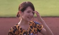 【始球式名場面番外編】台湾美人女優のノリノリ投球　ド派手なヒョウ柄ユニでファン魅了