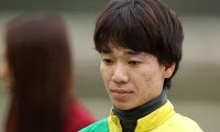 【JRA】阪神8Rで斜行の松山弘平騎手は9日間の騎乗停止