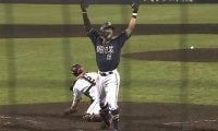 速い、速い…オリックス宗が俊足飛ばし鮮やかランニング弾　本塁で雄たけびも