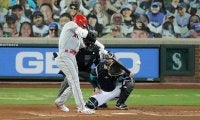 大谷翔平、打者専念初打席での3号ソロにMLB公式も安堵　「打撃に影響ないこと証明」