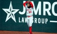【MLB】大谷同僚が“本塁打”アシスト　本人も頭抱える珍守備に米笑撃「最高の“おっとっと”」