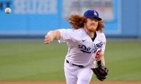 【MLB】「100マイルのフリスビー」ドジャース新星の“魔球”シンカーにファン驚愕