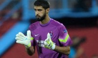 ガラタサライがGKオズトゥルクを獲得、守護神・ムスレラが長期離脱中