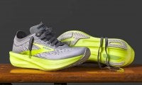 BROOKS、トップレーシングモデルの進化版「HYPERION ELITE 2」を世界同時発売。国内では300足限定