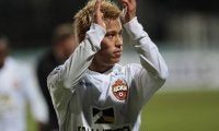 CSKAモスクワ時代の本田圭佑、得意の無回転FKで相手GKを翻弄【ビューティフル・フリーキック】