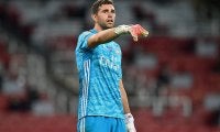 アストン・ビラ、評価急上昇中のアーセナルGKマルティネスを狙う？ 