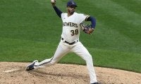【MLB】「現実じゃない」　ブルワーズ右腕の“球界最高のチェンジアップ”にファン驚愕
