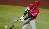 【MLB】大谷翔平、第1打席でバット折りながらも右前打　新人右腕から2試合連続安打