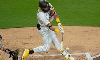 【MLB】豪快空振りでバット消失!?　21歳MVP候補のハプニングに米驚愕「無観客で良かった」