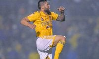 今なお現役の元フランス代表FWジニャックがメキシコで見せたスペシャルFK【ビューティフル・フリーキック】