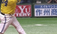 鷹デスパイネの“悶絶”自打球映像にファン心配「これは痛い」「デスパ痛イネ」