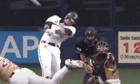 オリックス・モヤが衝撃特大グランドスラム　実況思わず絶叫「だあぁぁぁ！」