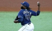 【MLB WCシリーズ】レイズ右腕、急激変化で食い込む158キロ“魔球”に米驚愕　「不条理なツーシーマー」