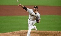 【MLB WCシリーズ】前阪神ジョンソン、1回2K無失点の好救援　宝刀カーブで自身初のPOは2戦連続無失点