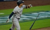 【MLB】絶好調のヤ軍主砲、飛距離140m“飛び過ぎ3ラン”に米驚愕「ヤバ」「なんてスイング」