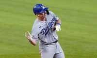 【MLB 地区S】ドジャース、PO5連勝で2年ぶりリーグ優勝決定S進出　5番スミスは5安打3打点
