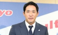 燕・五十嵐から1か月前に投球の相談、元鷹・斉藤和巳氏が引退をねぎらう