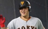 巨人岡本、26号2ランでリーグ2冠に浮上！　第2打席でバックスクリーンへ豪快弾