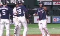 西武・中村、辻監督にバースデー白星贈る満塁弾「打席では考えていなかったですけど…」