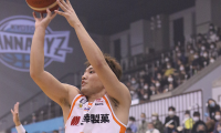 新潟アルビレックスBBが京都ハンナリーズに逆転勝利、セントフォートが勝負どころで連続得点