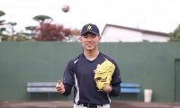 【高校野球】昨年は巨人ドラ1の真後ろで祝福…青森山田150キロ右腕の目標は「山本由伸さん」
