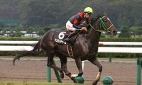 【新潟牝馬S】ウラヌスチャームが7馬身差圧勝！最内から抜け出す